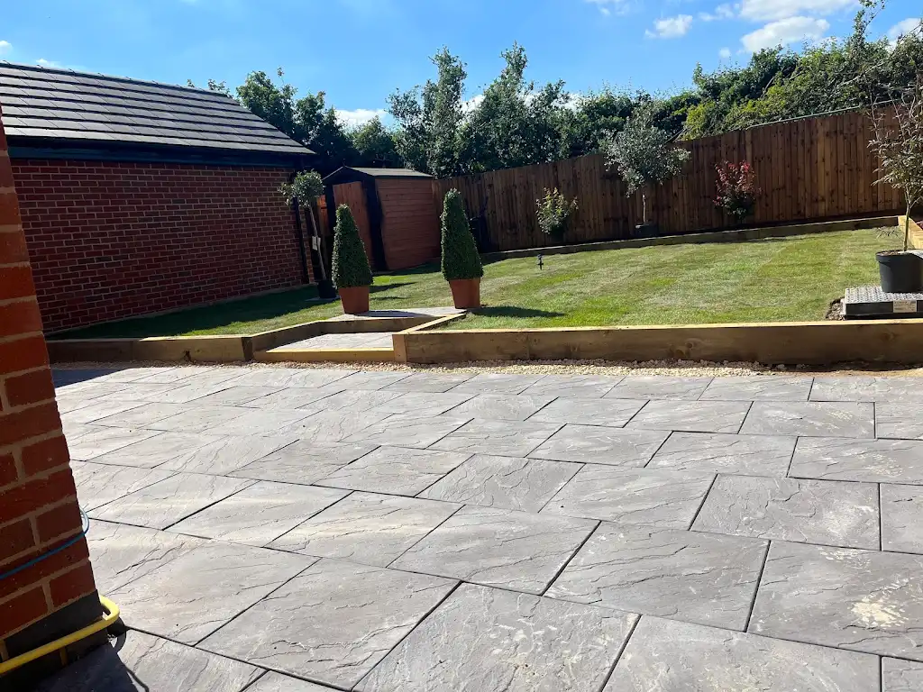 patio & paving